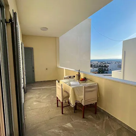 Suncatcher Studio Apartment
